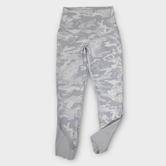 Lululemon Wunder Under Camo Scalloped Hem 23" - Picture 5 of 7